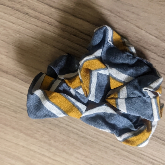 Golden mustard scrunchie set! - Picture 6 of 6